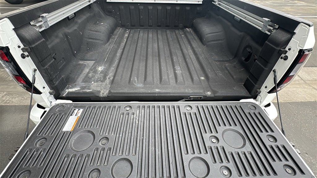 Used 2023 Nissan Frontier SV w/ SV Convenience Package image 24