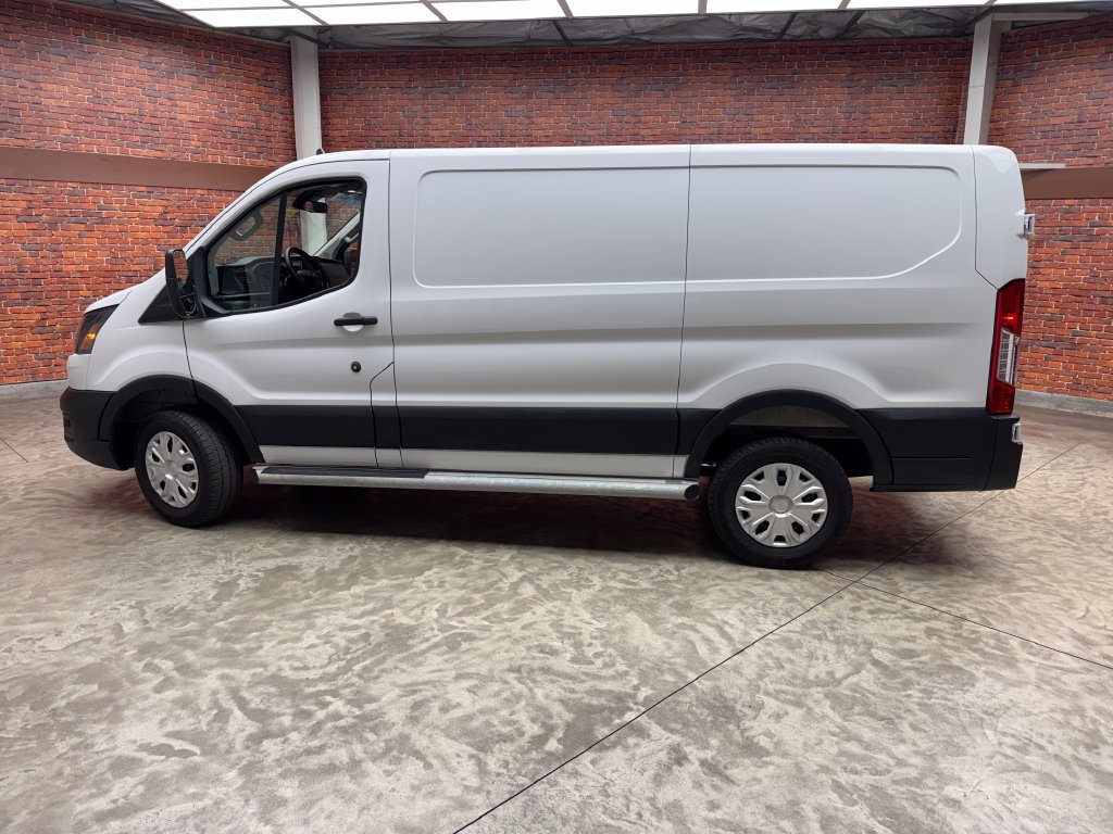 Certified 2025 Ford Transit 250 Low Roof w/ Exterior Upgrade Package RWD image 2