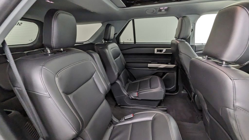 Certified 2023 Ford Explorer XLT w/ Equipment Group 202A image 40