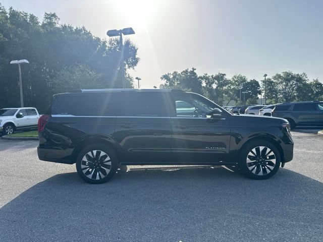Certified 2025 Ford Expedition Max Platinum w/ Driver's Package AWD/4WD image 8