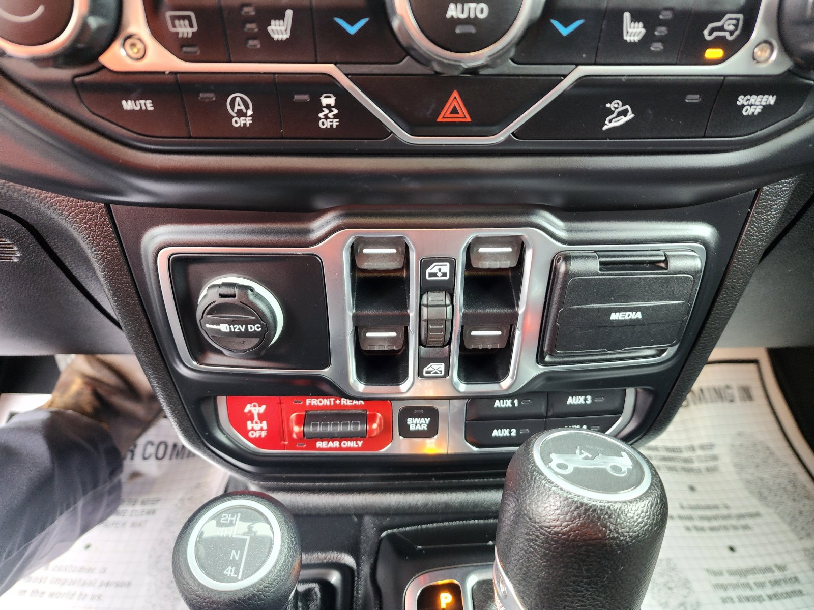 Used 2020 Jeep Wrangler Unlimited Rubicon AWD/4WD image 14