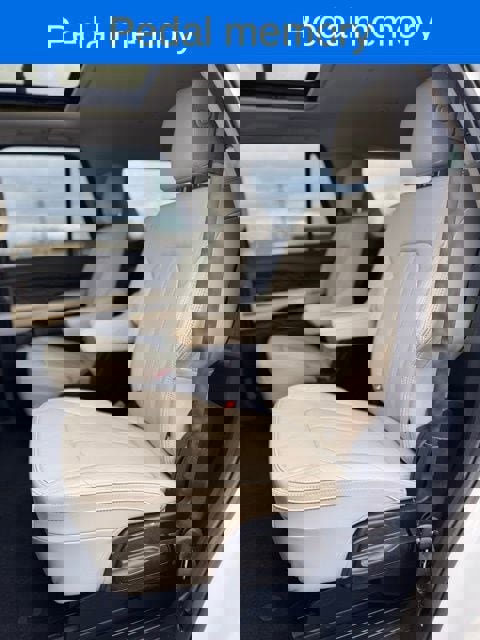 Certified 2020 Ford Expedition Platinum image 28