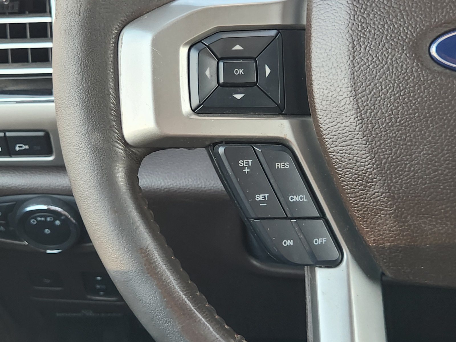 Certified 2021 Ford F450 King Ranch w/ King Ranch Ultimate Package AWD/4WD image 33