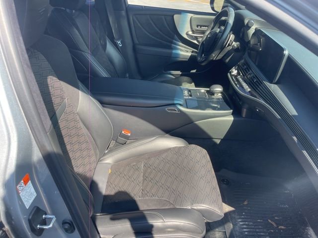 Used 2021 Lexus LS 500 F Sport w/ Cold Weather Package (CK) image 11