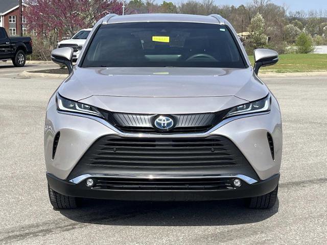 Used 2023 Toyota Venza XLE image 2