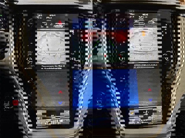 Used 2025 Subaru Outback Premium image 9