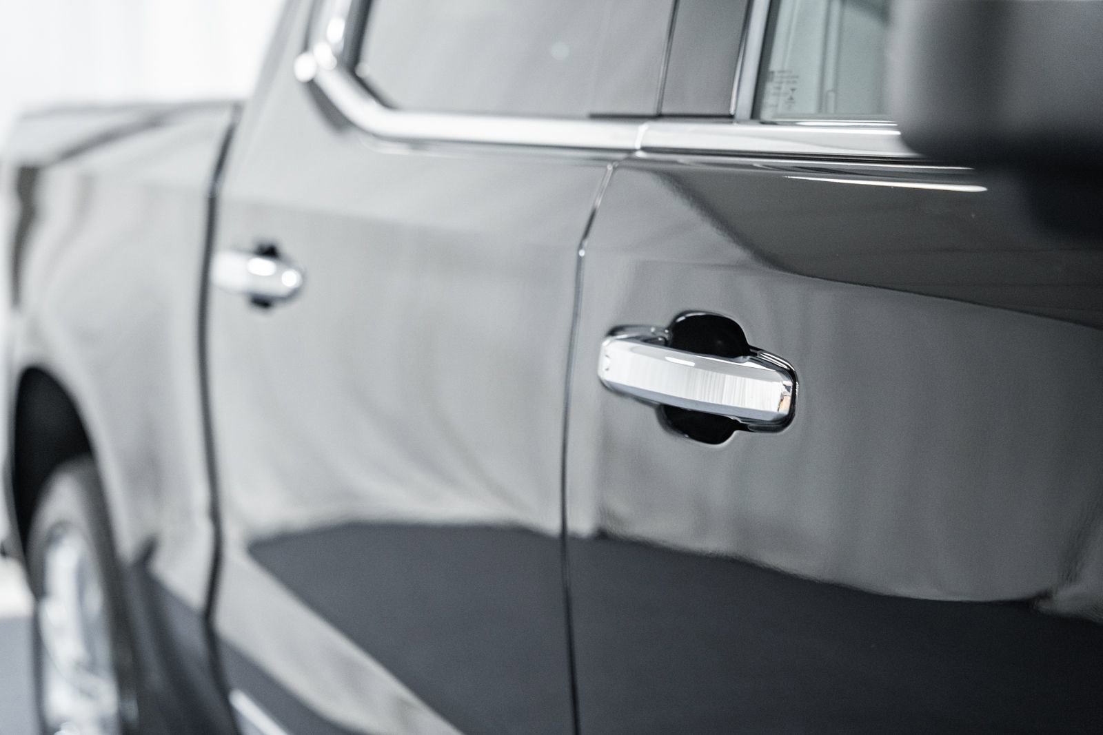 Used 2023 Chevrolet Silverado 1500 High Country w/ High Country Premium Package image 17