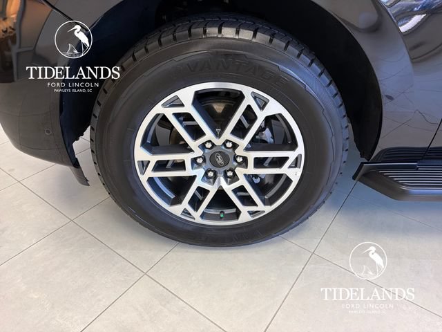 Certified 2025 Ford Expedition Active RWD image 32