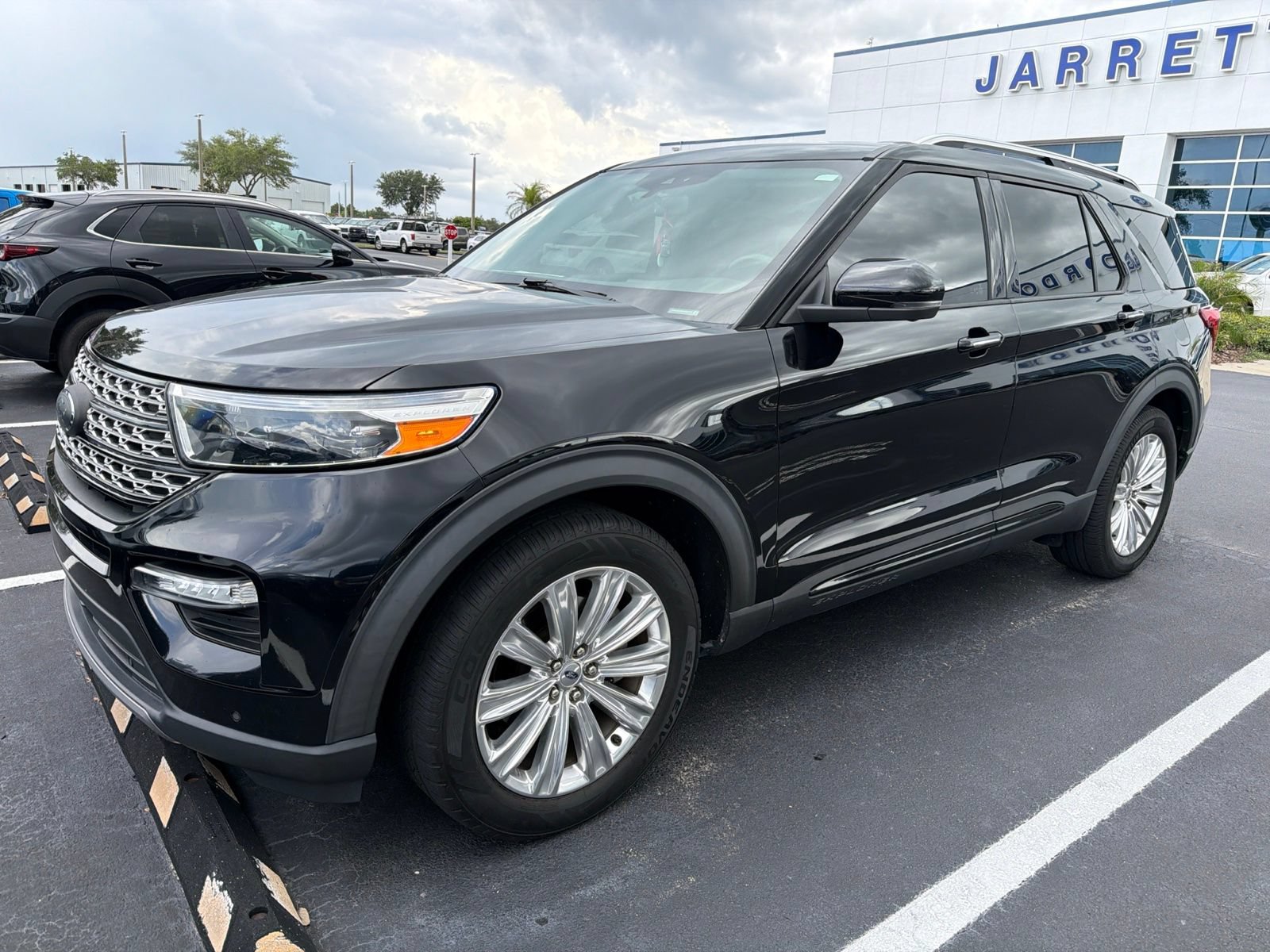 Certified 2021 Ford Explorer Limited w/ Equipment Group 301A RWD image 6