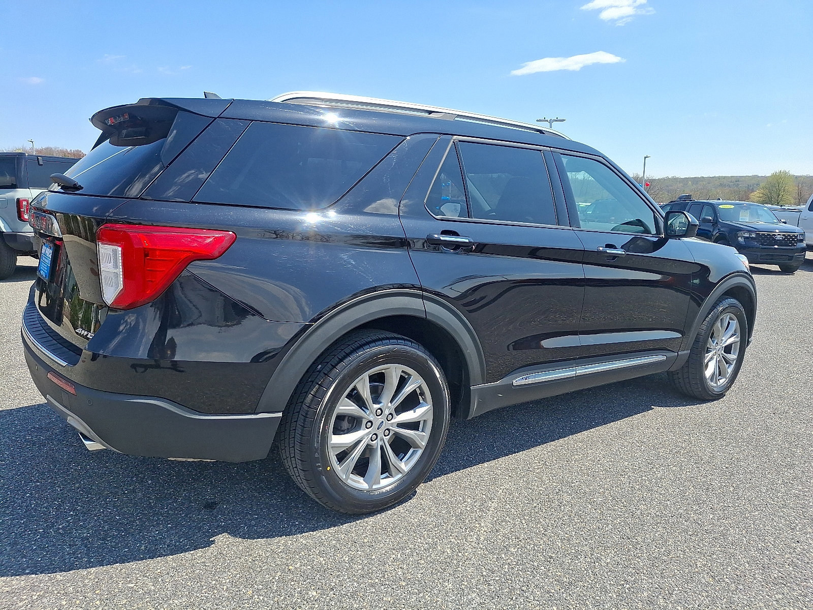 Certified 2022 Ford Explorer Limited image 4