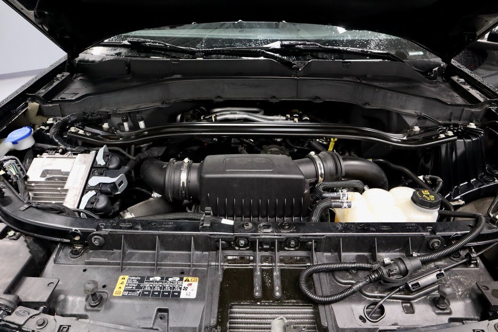 Certified 2022 Ford Explorer ST w/ ST Street Pack image 18