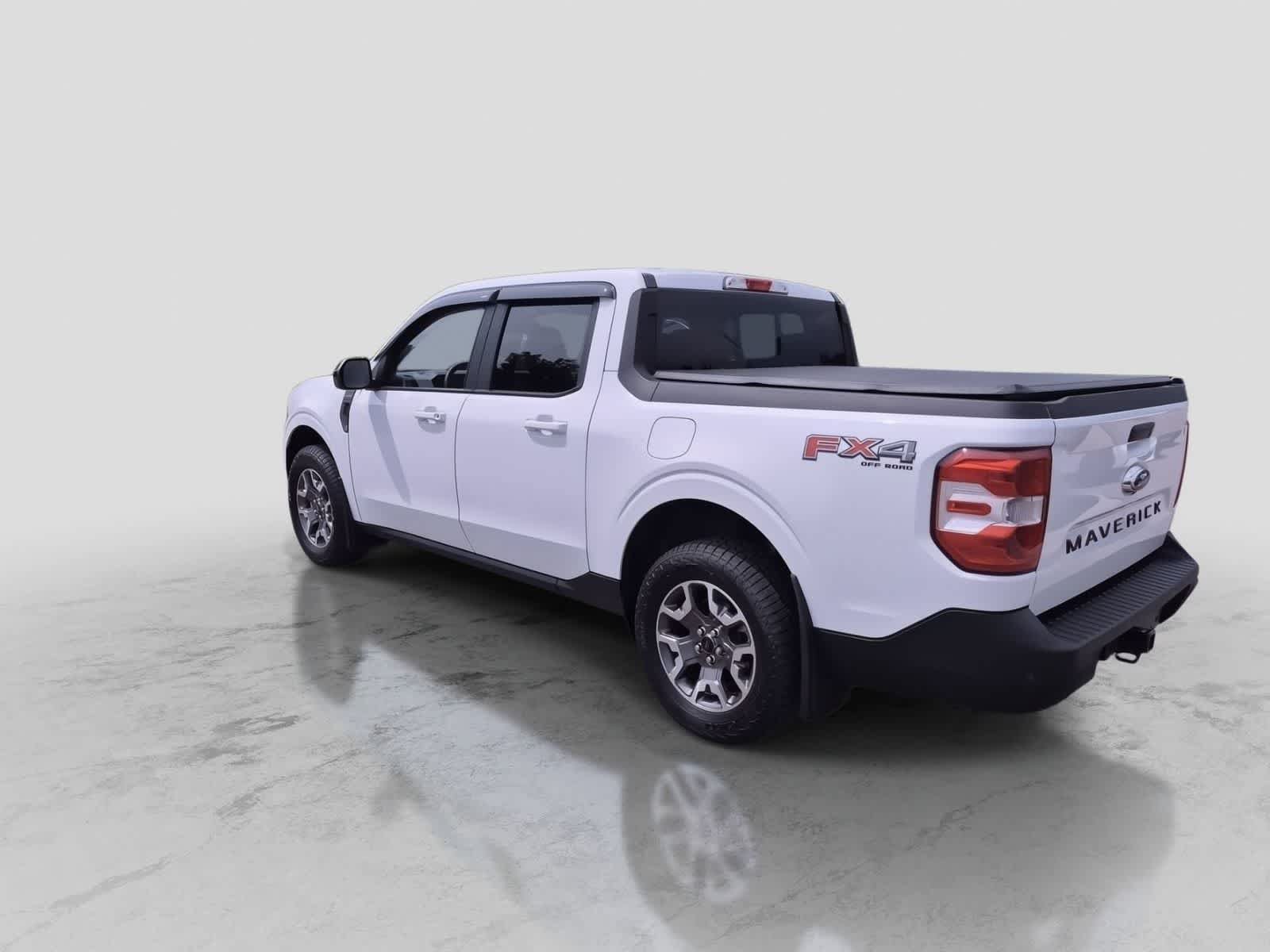 Certified 2024 Ford Maverick Lariat w/ FX4 Off-Road Package AWD/4WD image 6