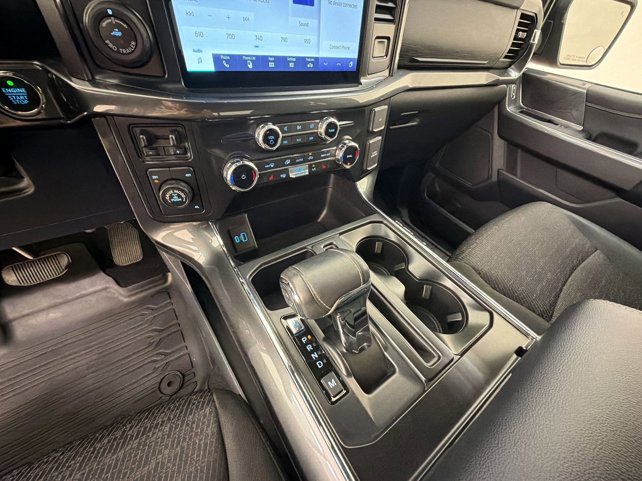 Certified 2022 Ford F150 XLT w/ Equipment Group 302A High image 24