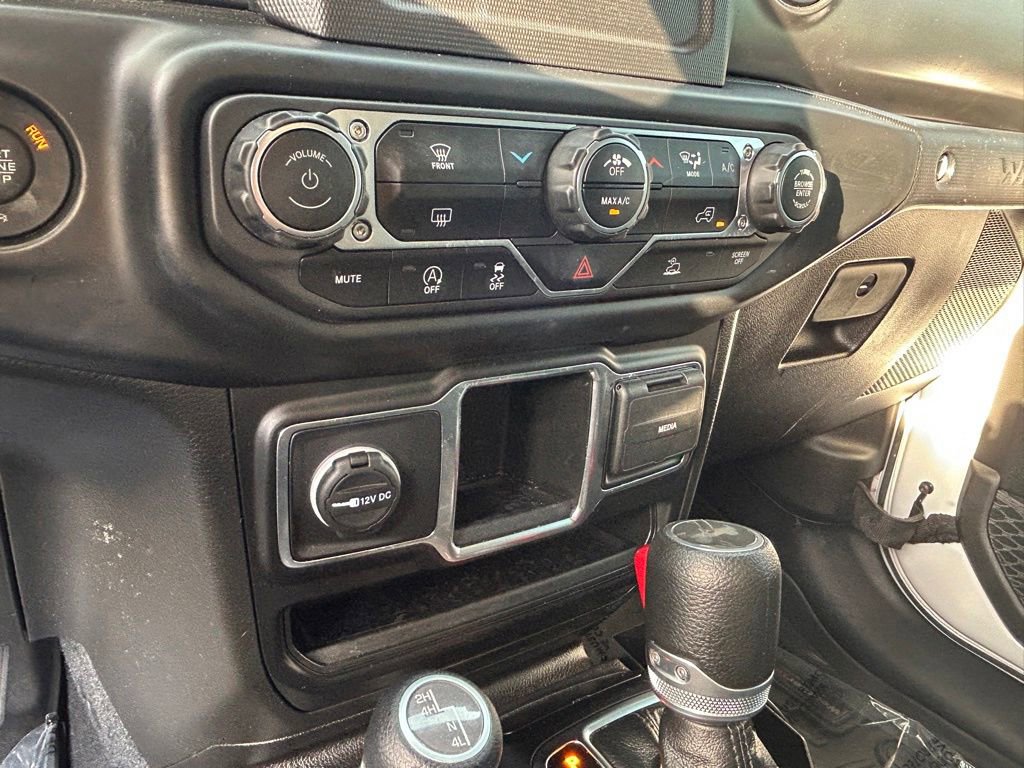Used 2022 Jeep Wrangler Sport AWD/4WD image 31