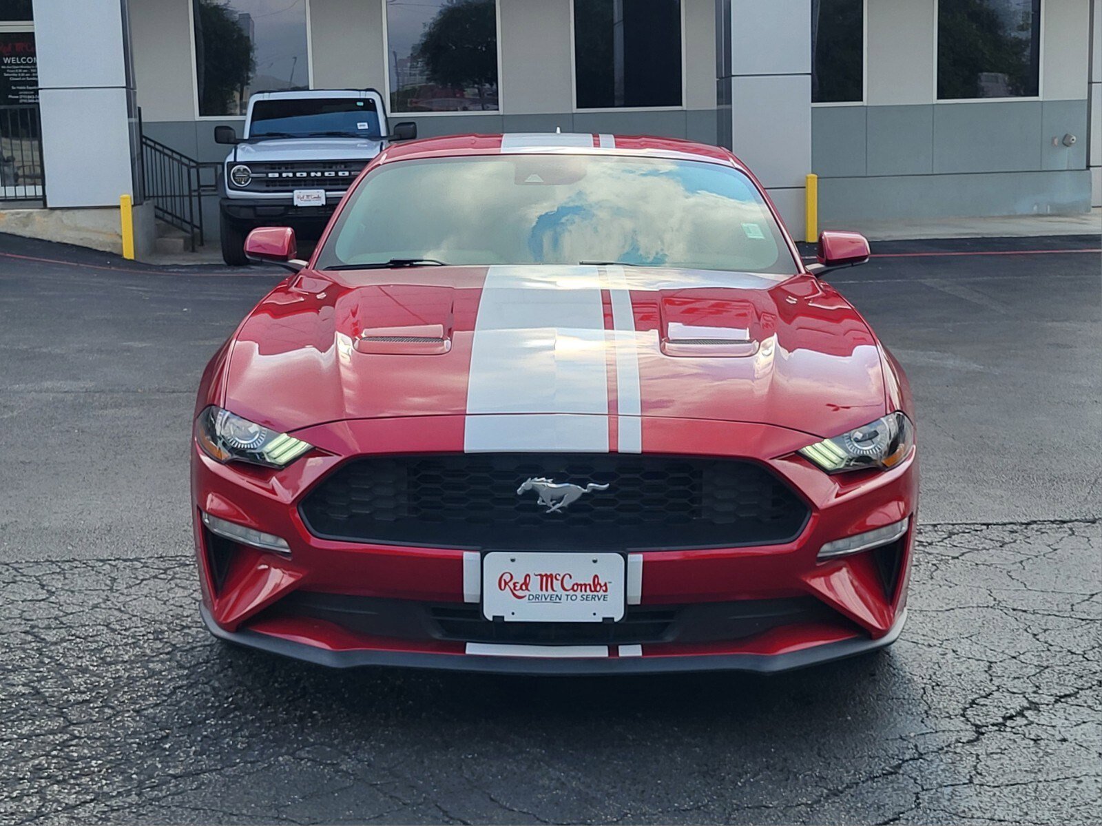 Certified 2022 Ford Mustang Premium RWD image 9