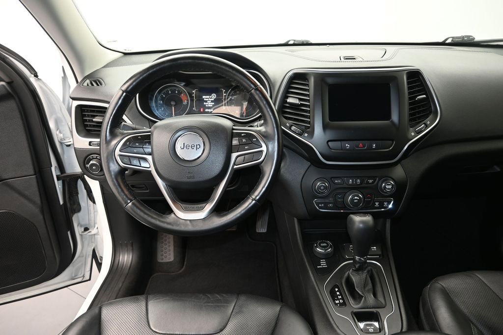 Used 2021 Jeep Cherokee Latitude Lux AWD/4WD image 16