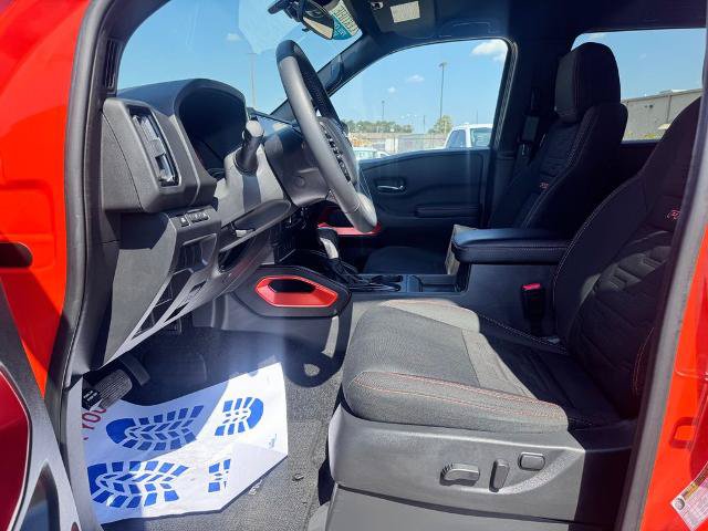 Used 2025 Nissan Frontier Pro-X RWD image 14
