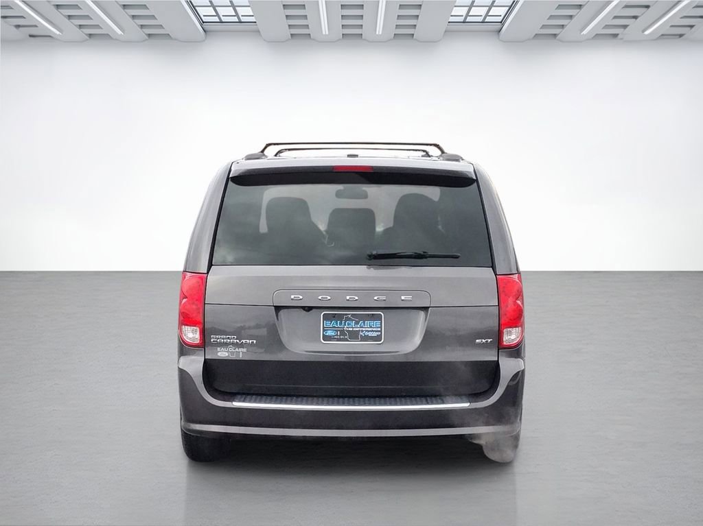 Used 2020 Dodge Grand Caravan SXT image 4