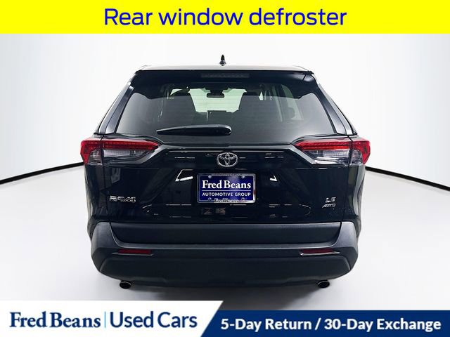Used 2023 Toyota RAV4 LE image 7