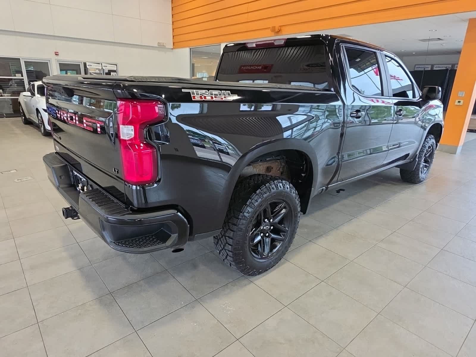 Used 2022 Chevrolet Silverado 1500 LT Trail Boss AWD/4WD image 8