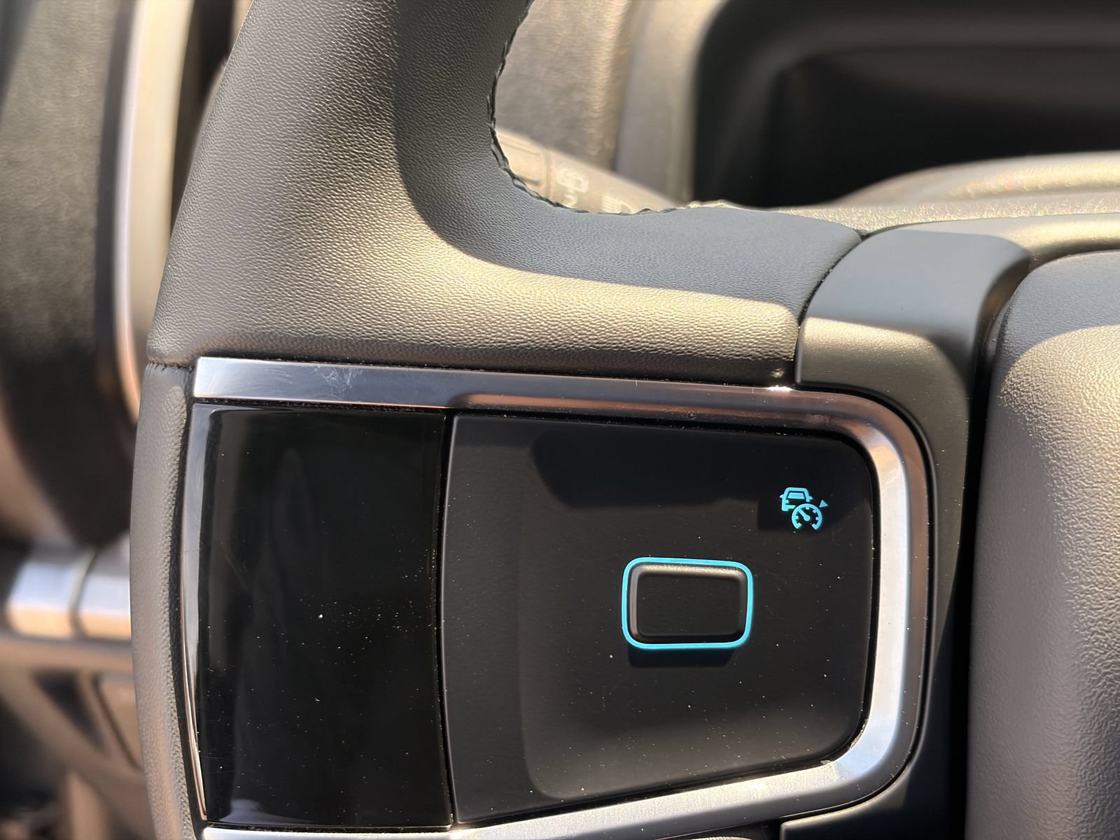 Certified 2025 Ford Expedition Active AWD/4WD image 25