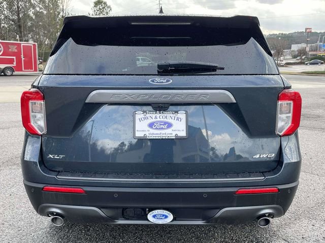 Certified 2023 Ford Explorer XLT w/ Equipment Group 202A image 5