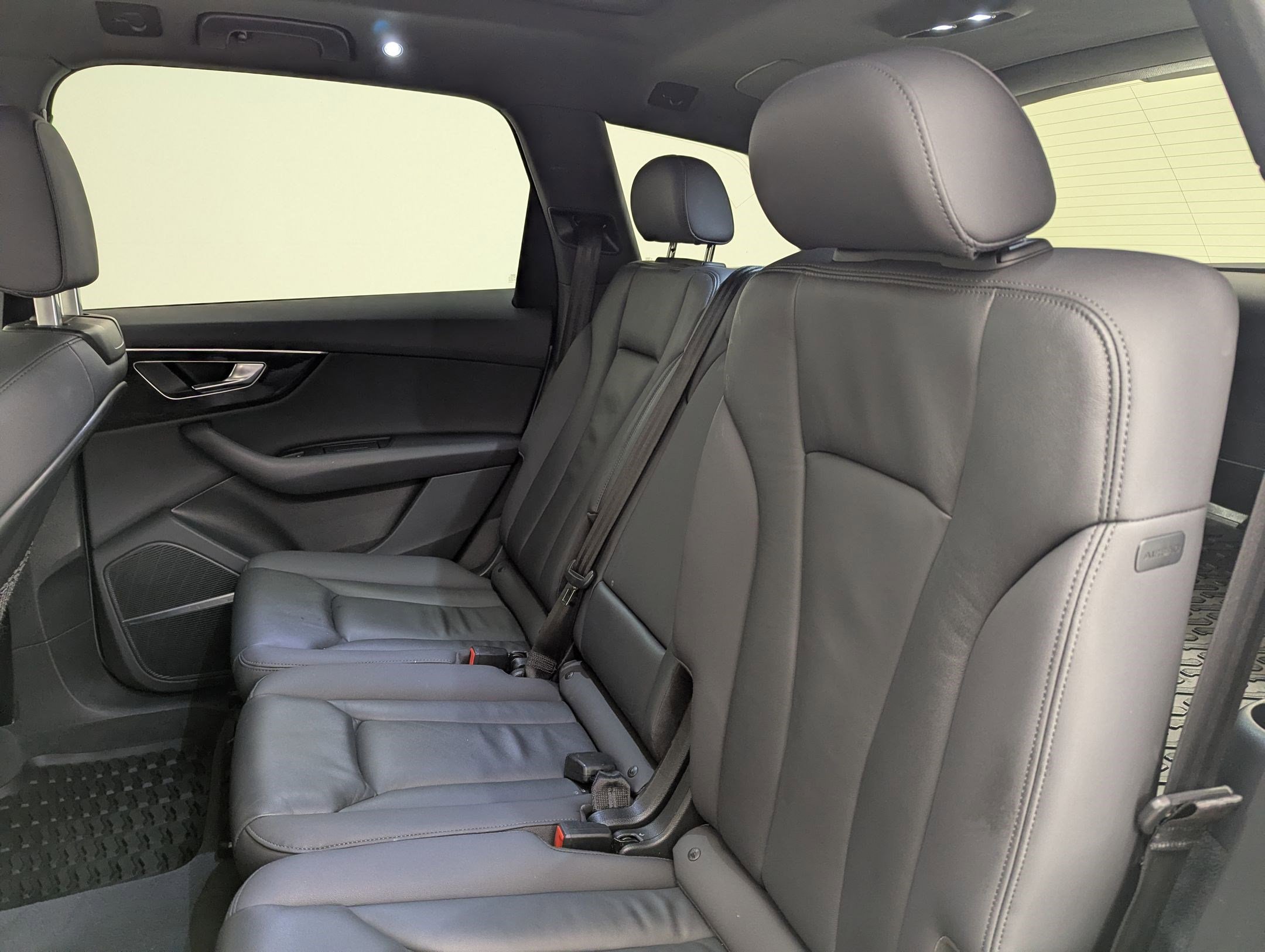 Used 2022 Audi Q7 Premium Plus image 21