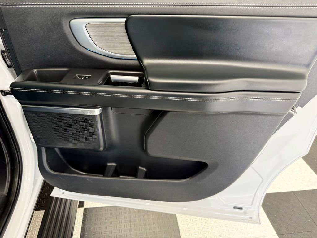 Certified 2025 Ford Expedition Max Platinum AWD/4WD image 35