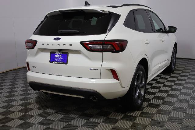 Certified 2024 Ford Escape ST-Line AWD/4WD image 6