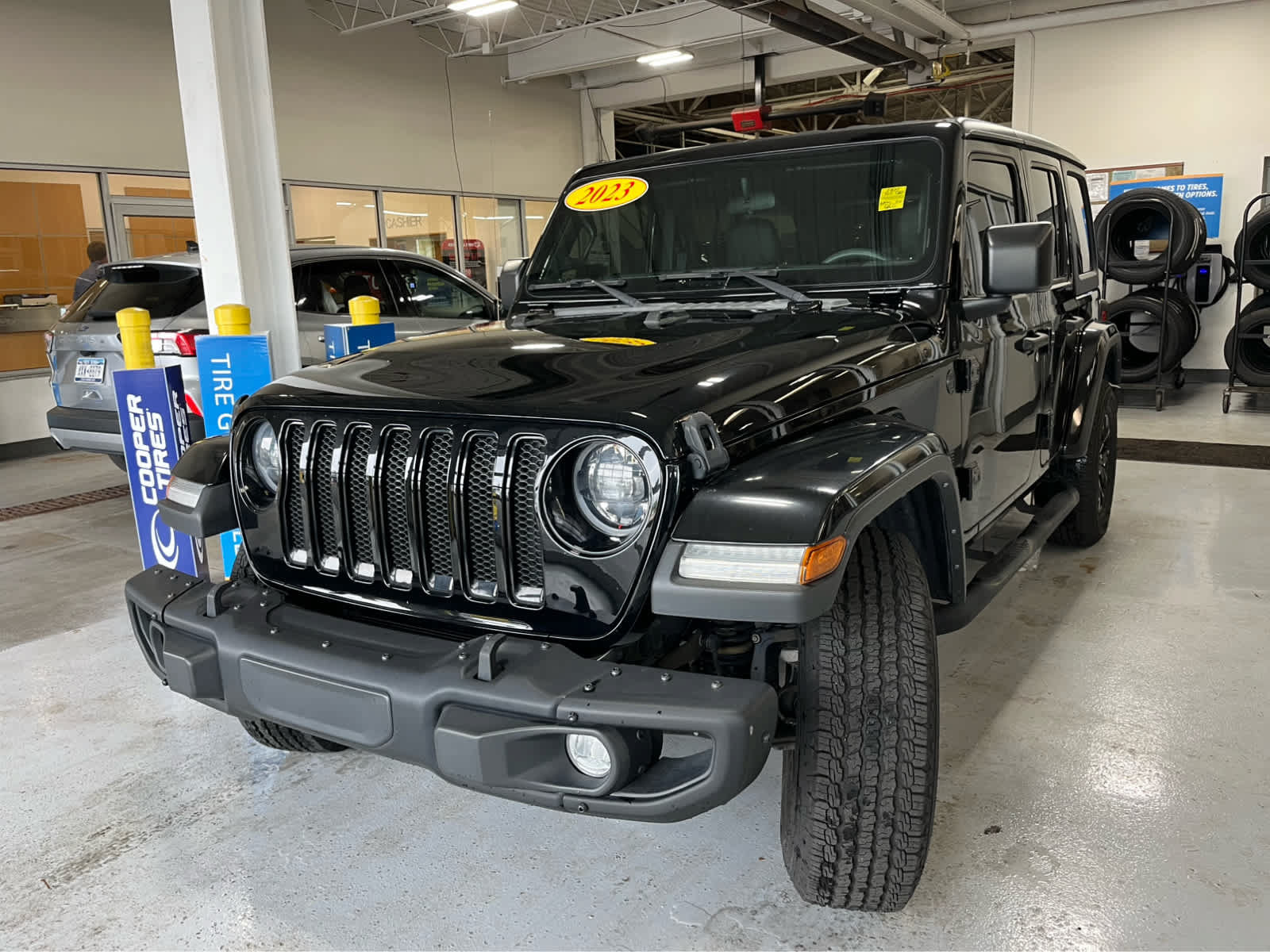 Used 2023 Jeep Wrangler Unlimited Sport AWD/4WD image 3