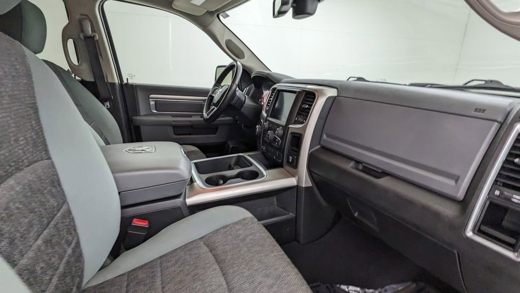 Used 2019 RAM 1500 Classic Warlock image 38