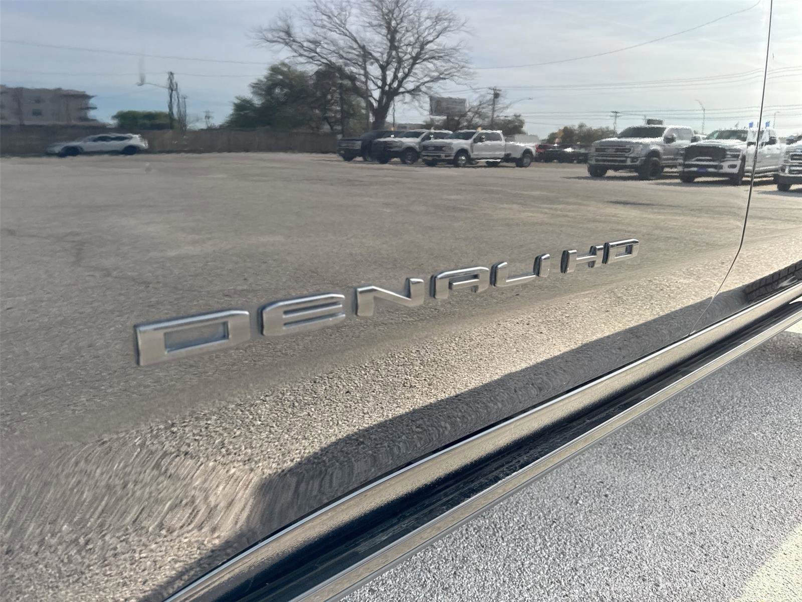 Used 2024 GMC Sierra 2500 Denali Ultimate image 30