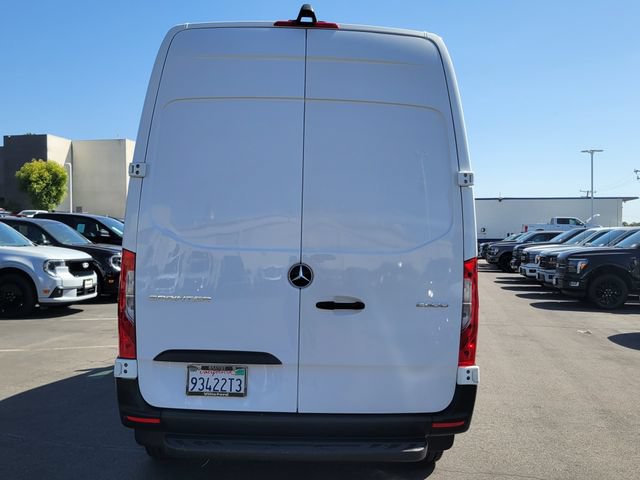 Used 2023 Mercedes-Benz Sprinter 2500 image 3