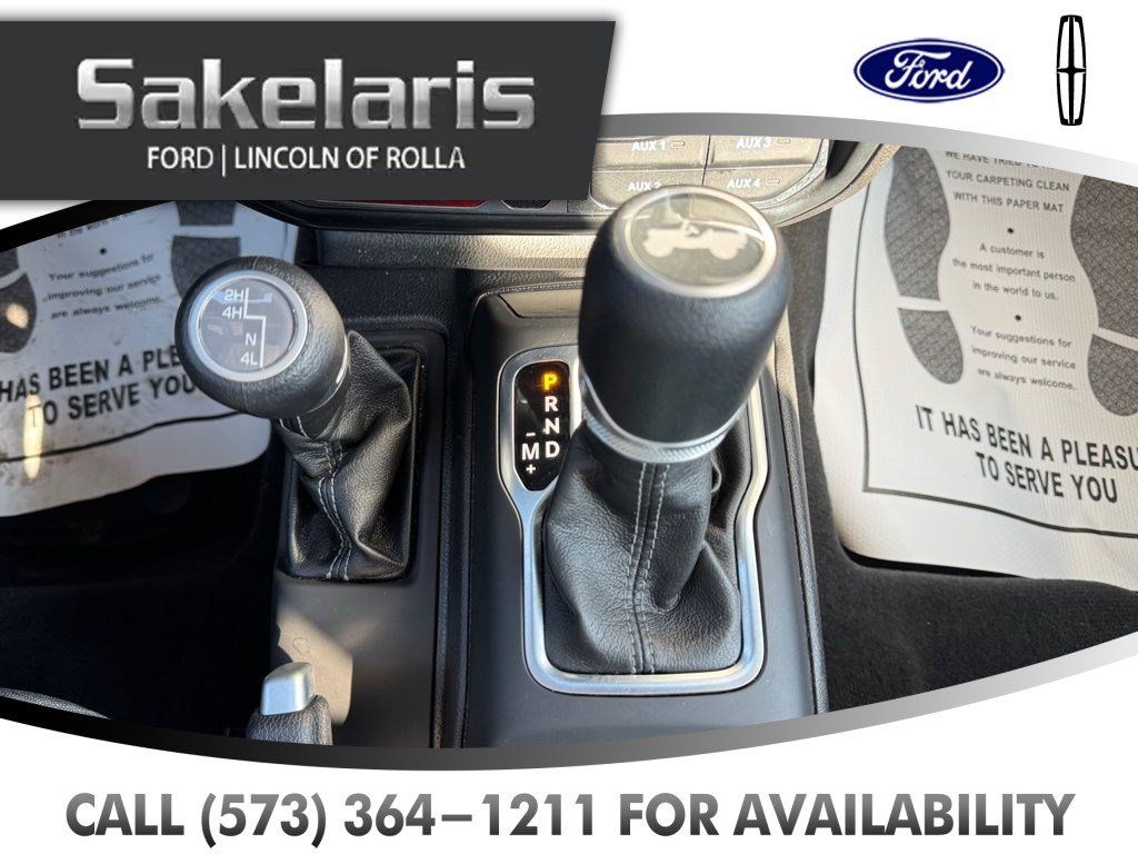Used 2025 Jeep Wrangler Unlimited Rubicon AWD/4WD image 22