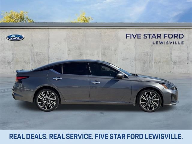 Used 2024 Nissan Altima 2.5 SL image 3