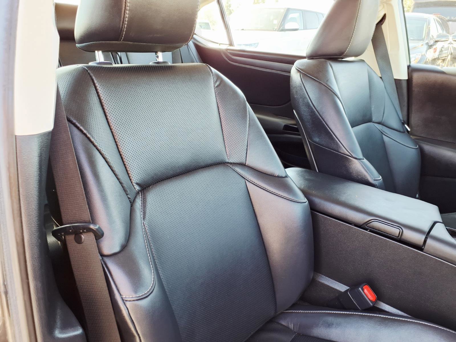 Used 2023 Lexus ES 250 w/ Premium Package image 12