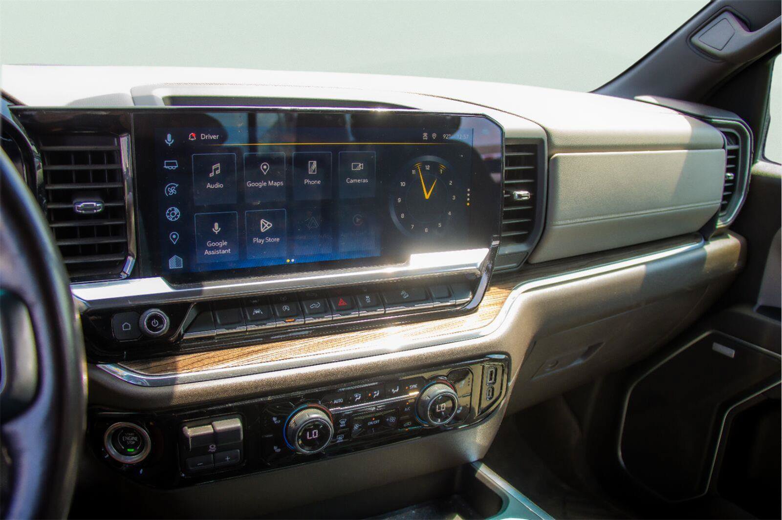 Used 2023 Chevrolet Silverado 1500 RST AWD/4WD image 10