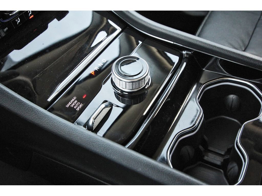 Used 2023 Jeep Grand Cherokee Limited image 28