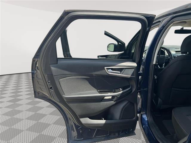 Certified 2017 Ford Edge SEL AWD/4WD image 11