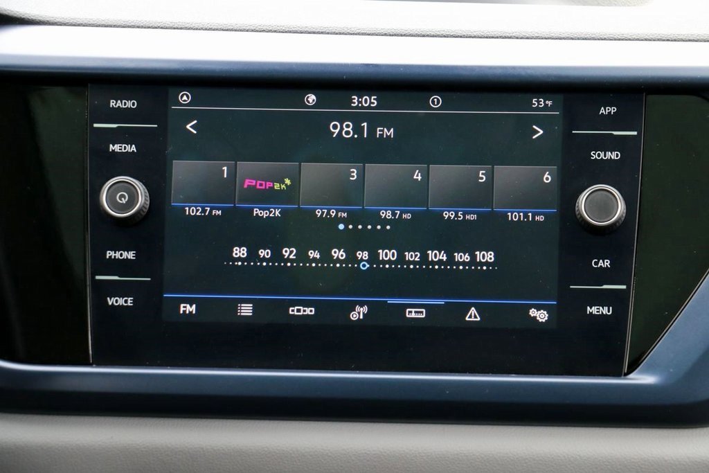 Used 2023 Volkswagen Taos SE w/ Panoramic Sunroof Package image 26