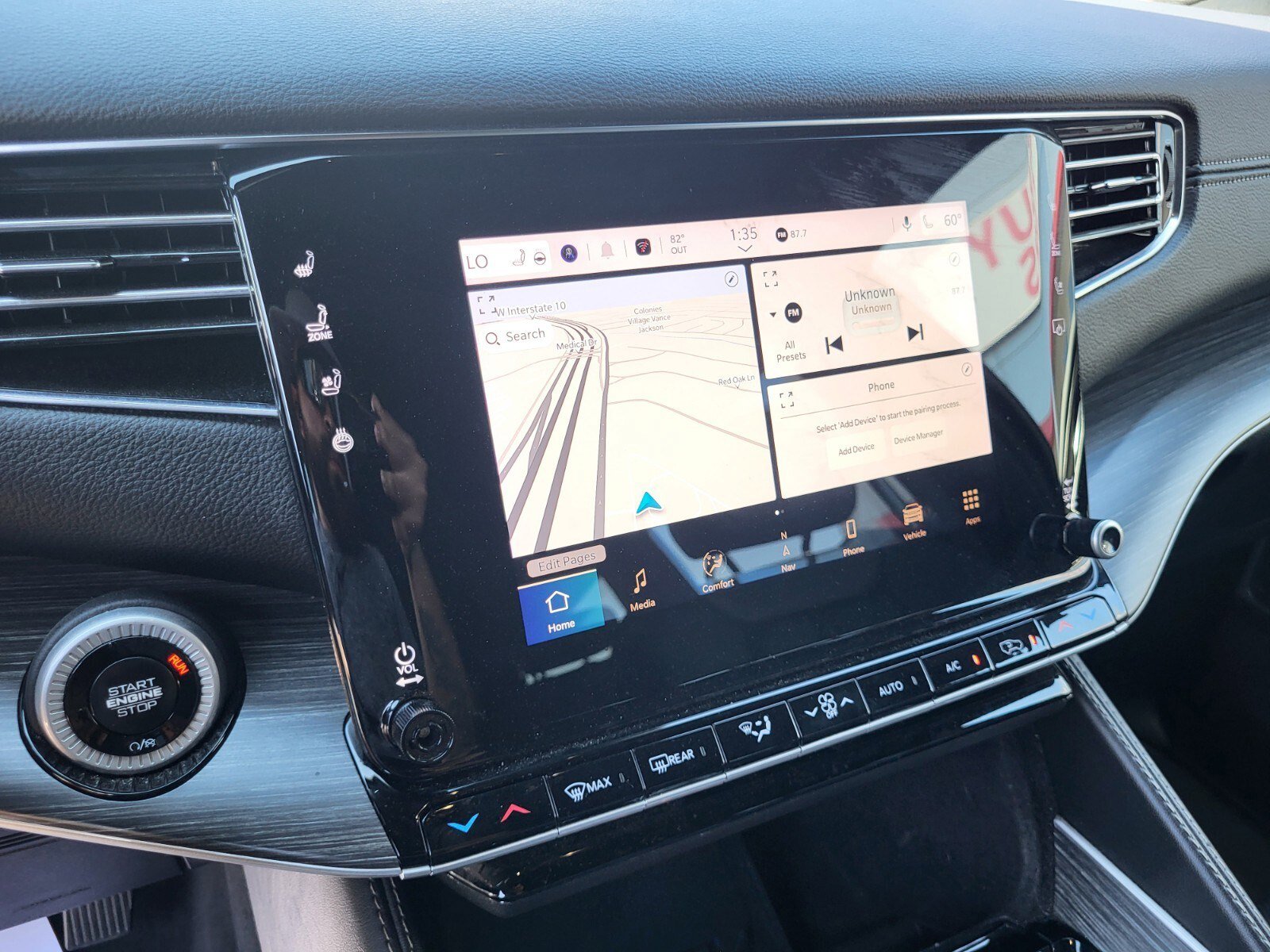 Used 2024 Jeep Wagoneer L Series II w/ Flexible Seating Group image 21