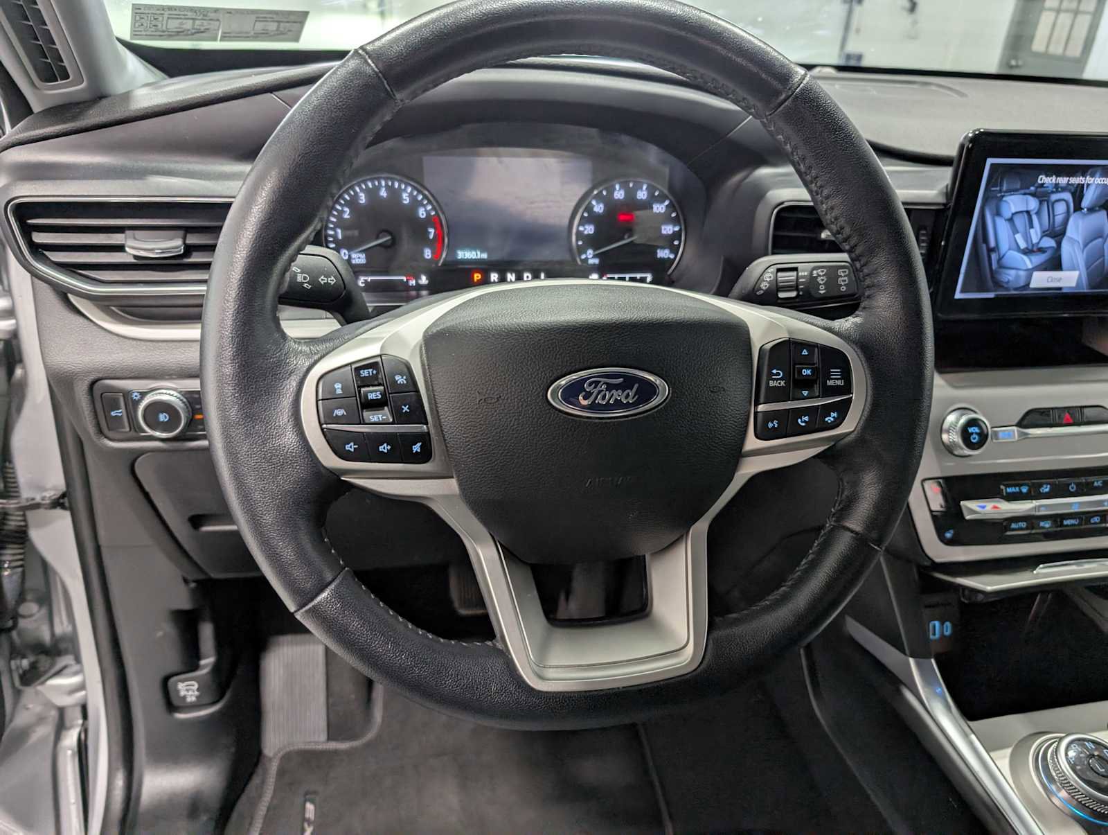 Certified 2023 Ford Explorer XLT w/ Equipment Group 202A AWD/4WD image 38