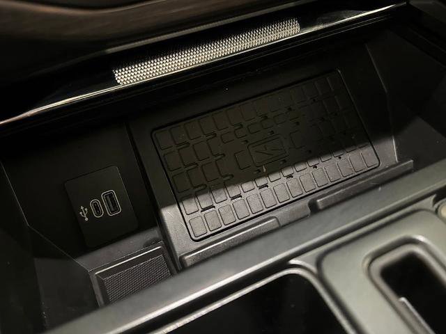 Certified 2025 Ford F150 Lightning Lariat image 30