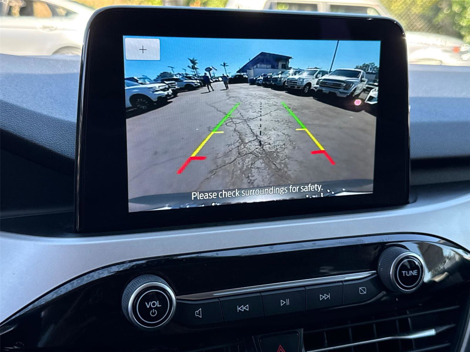 Certified 2022 Ford Escape SE image 30