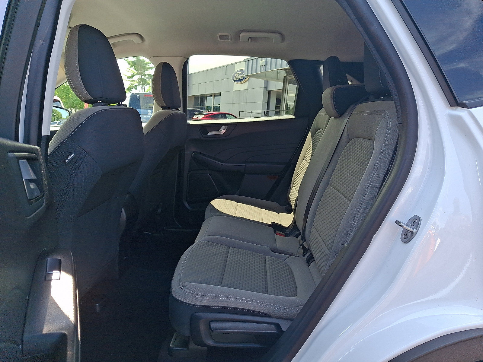 Certified 2021 Ford Escape SE FWD image 10