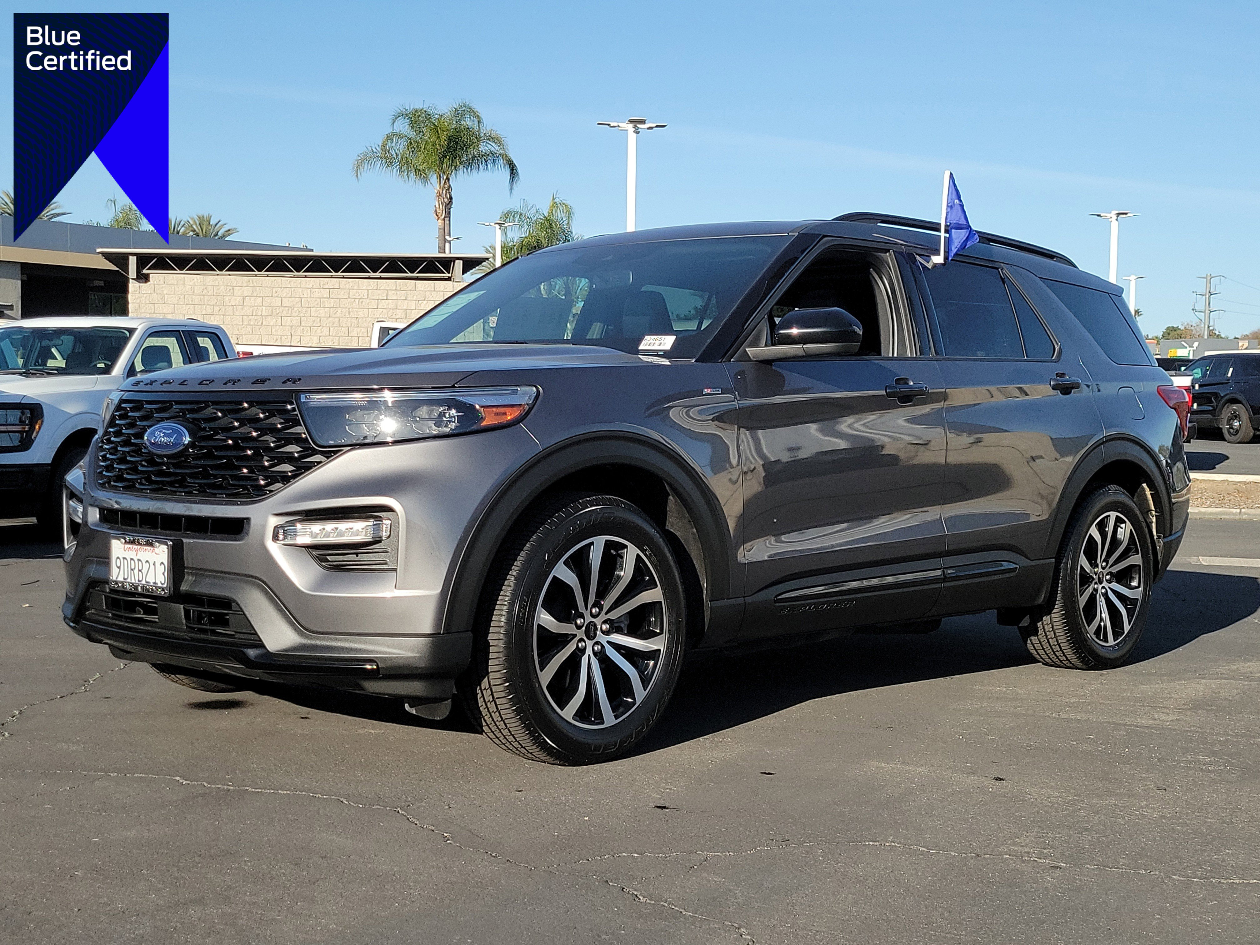 Certified 2022 Ford Explorer ST-Line w/ Class IV Trailer Tow Package image 1