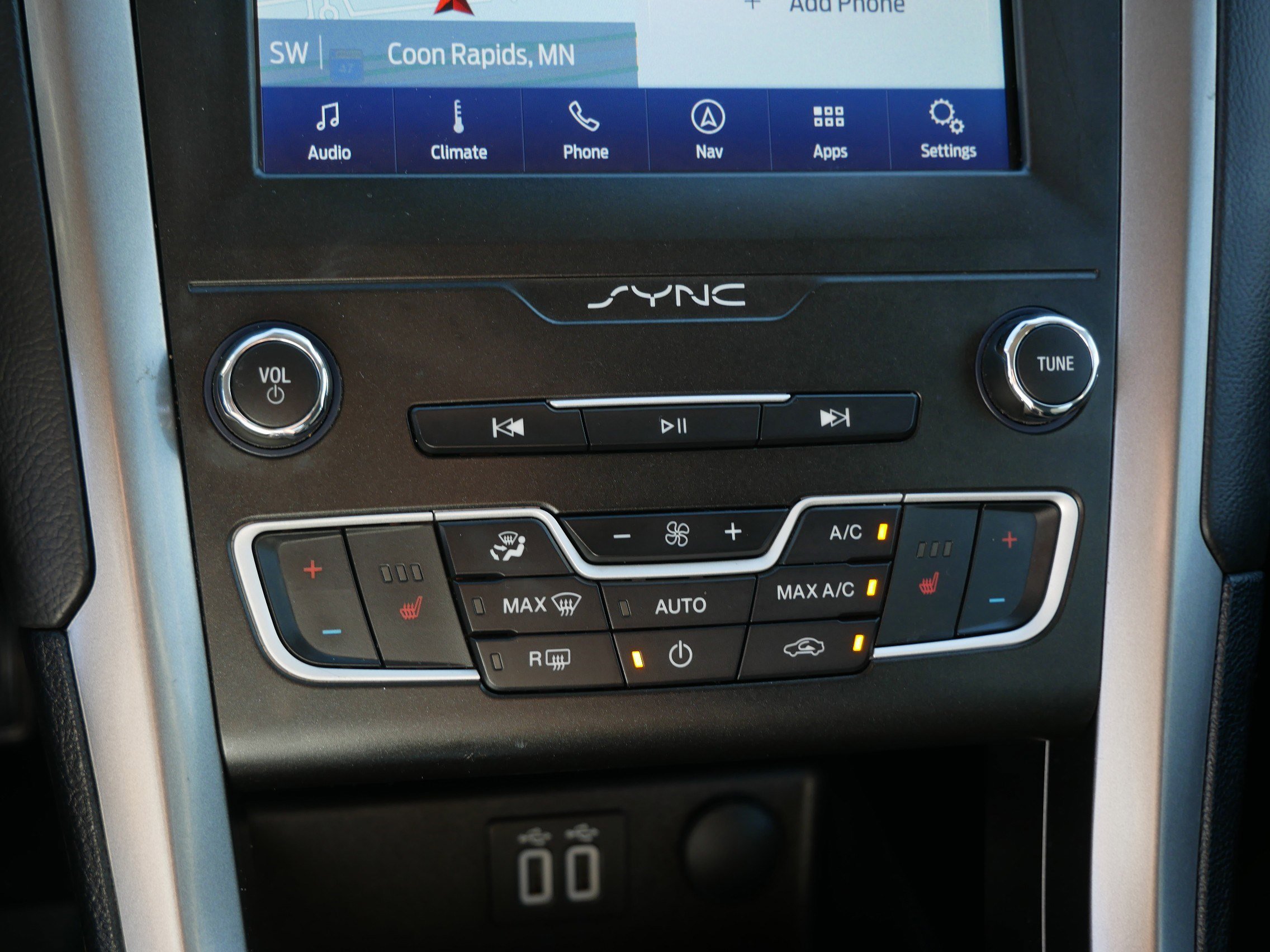Certified 2020 Ford Fusion SE AWD/4WD image 23