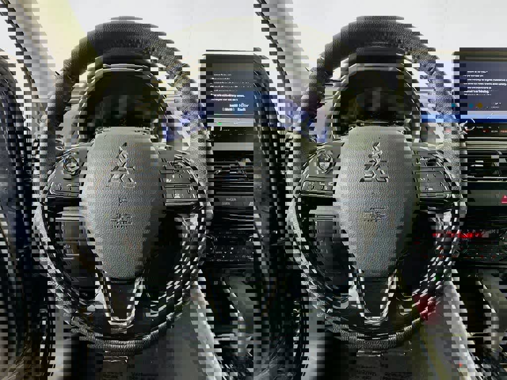 Used 2024 Mitsubishi Eclipse Cross SE image 18