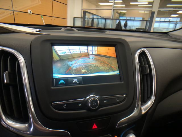 Used 2018 Chevrolet Equinox LT image 16