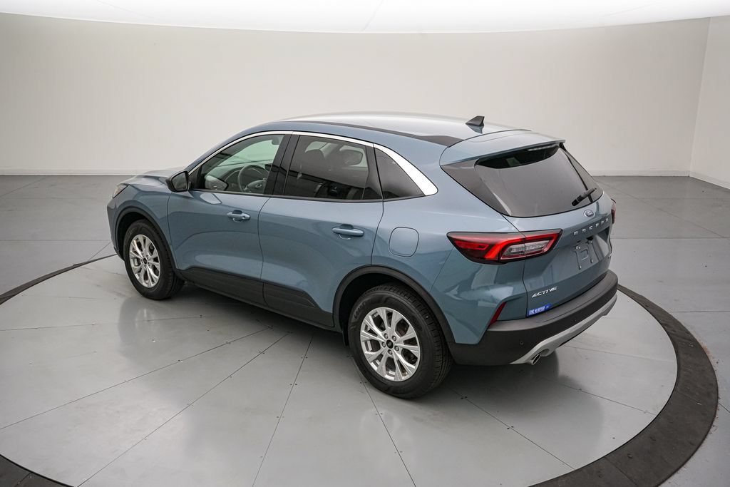 Certified 2023 Ford Escape Active w/ Tech Pack #1 AWD/4WD image 6